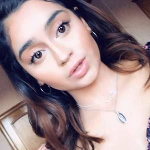 Meet your Posher, Lucy